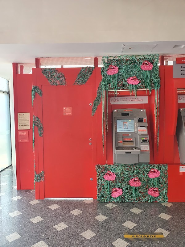 Banco Santander - Agência 0140 Guarulhos - Agência Bancária em Centro, Guarulhos/SP - Foto 5