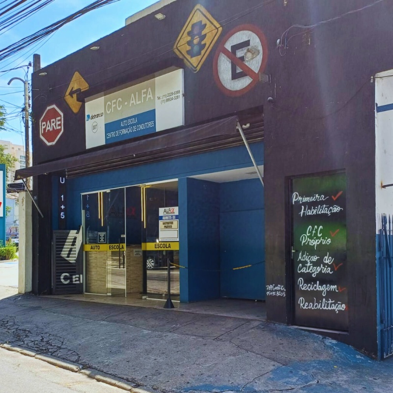Auto Escola Alfa - CFC - Autoescola em Centro, Guarulhos/SP - Foto 2