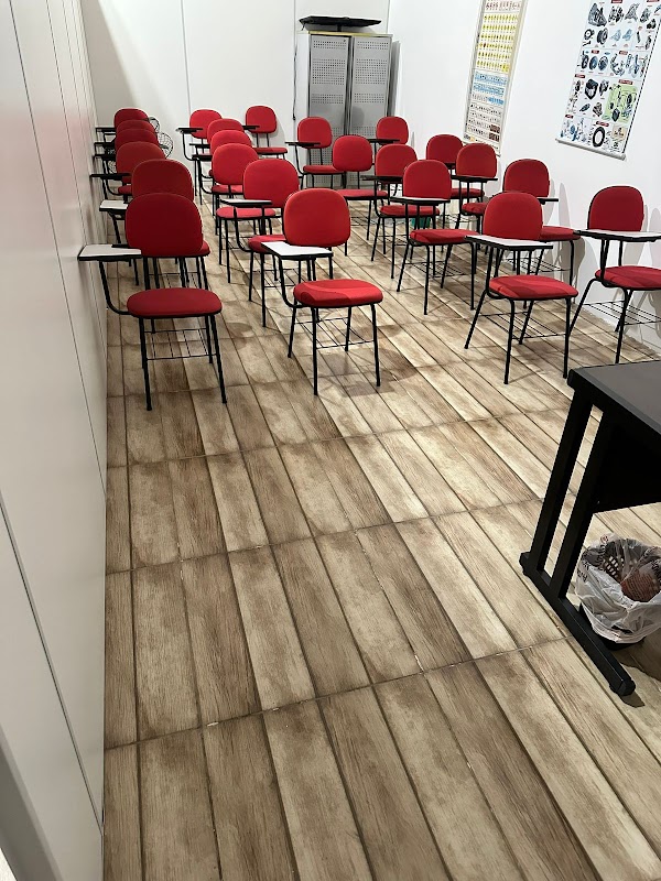 Auto Moto Escola Adonai - Autoescola em Centro, Guarulhos/SP - Foto 5