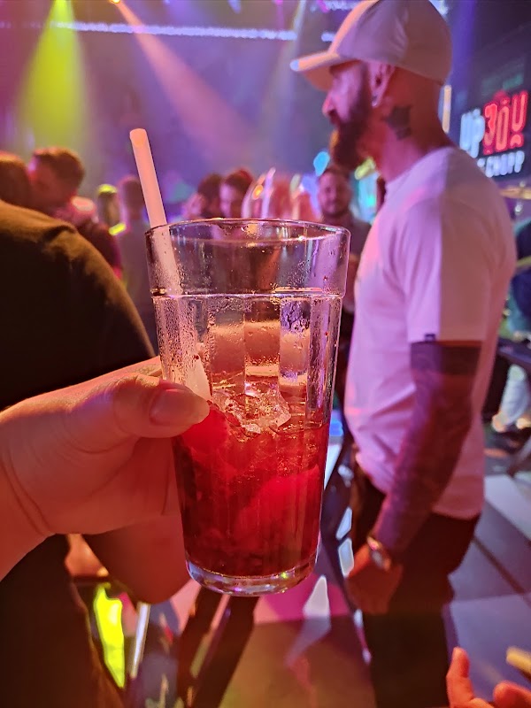 UP 300 Gin & Chopp - Bar e Choperia em Macedo, Guarulhos/SP - Foto 5