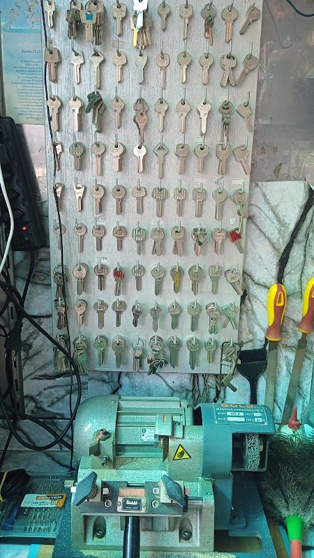 Chaveiro Flor de Maio - Chaveiro em Centro, Guarulhos/SP - Foto 3