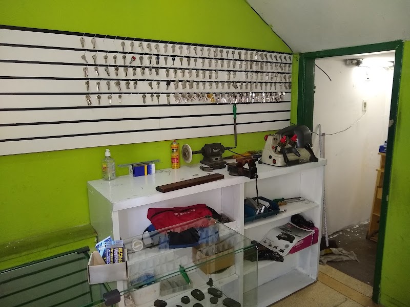 Chaveiro De Paula 24H