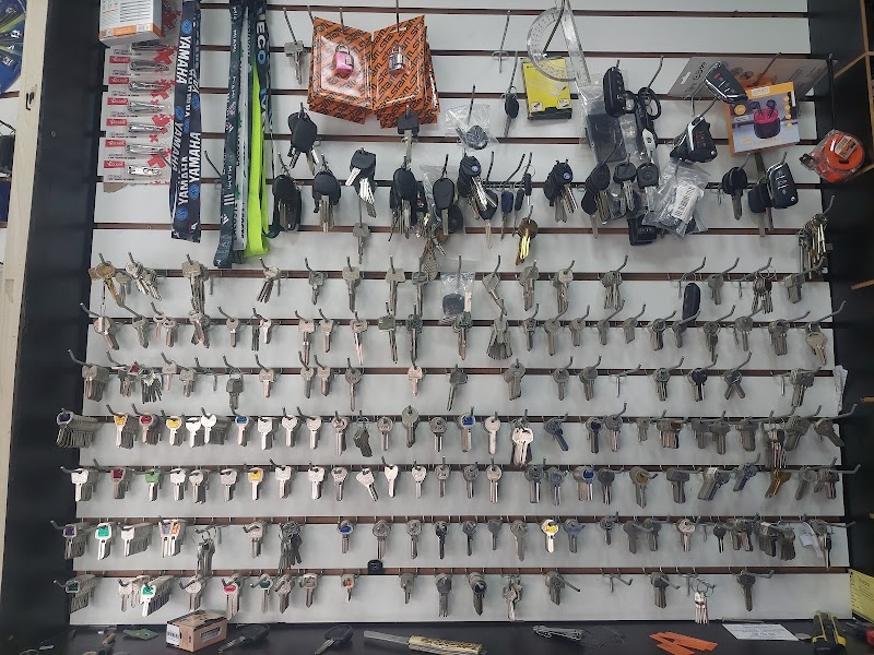 Chaveiro Entre Colunas