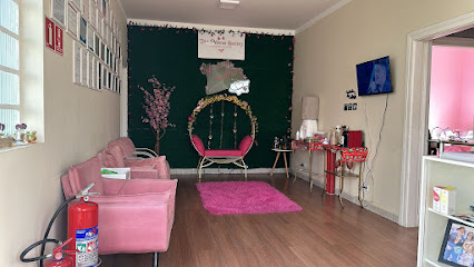 Dra. Débora Queiroz Estética