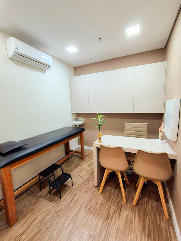 Clínica de Fisioterapia C.E.M / ITC Vertebral - Clínica Médica em Centro, Guarulhos/SP - Foto 4