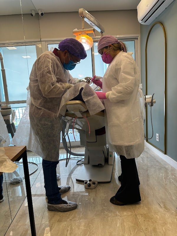 Dentista 24 Horas - Odonto Damaceno - Clínica Médica em Centro, Guarulhos/SP - Foto 2