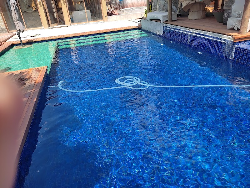 Eficaz - Limpeza E Manutenção De Piscinas - Salvamento Aquatico - Empresa de Limpeza em Centro, Guarulhos/SP - Foto 4