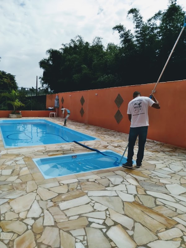 Eficaz - Limpeza E Manutenção De Piscinas - Salvamento Aquatico - Empresa de Limpeza em Centro, Guarulhos/SP - Foto 5