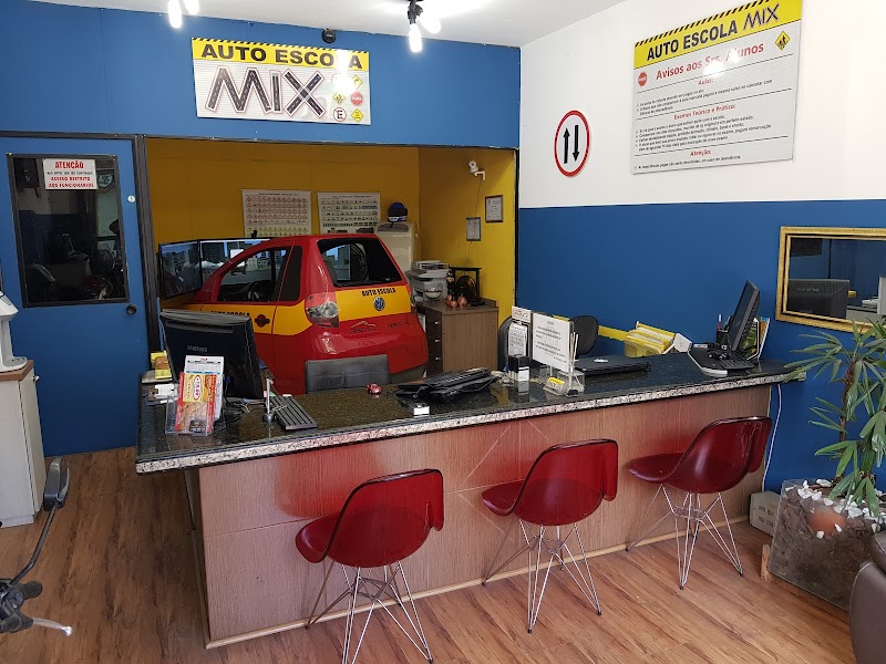 Auto Escola Mix - PCD - CFC em Guarulhos - Escola em Centro, Guarulhos/SP - Foto 3