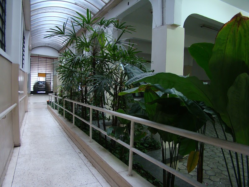 Faculdades Integradas de Ciências Humanas, Saúde e Educação de Guarulhos - Campus Barão de Mauá - Escola em Centro, Guarulhos/SP - Foto 2