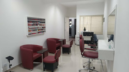 Esmalteria Etiene