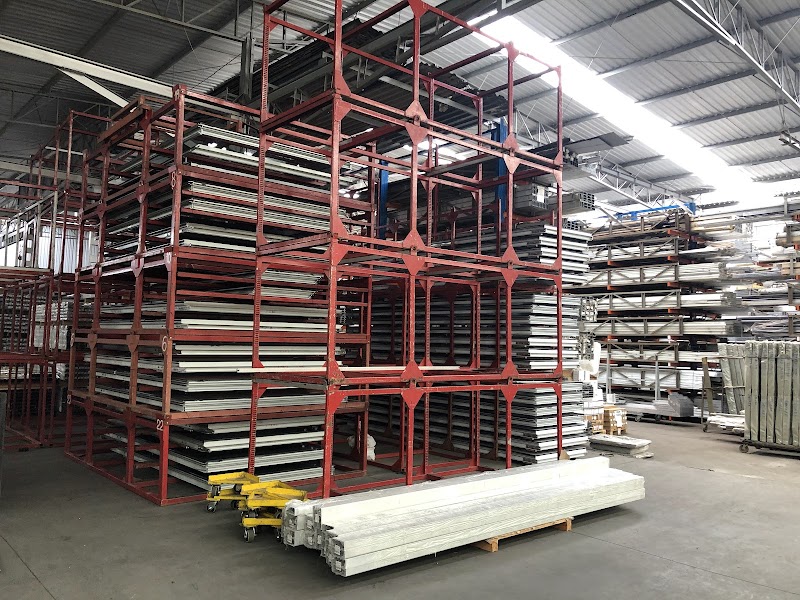 Luxalum Esquadrias Alumínio Indústria Comércio