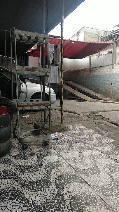 Mark's fast car (Lava-Rápido)