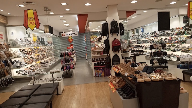 Pontal Calçados e Bolsas - Loja de Roupas em Centro, Guarulhos/SP - Foto 2