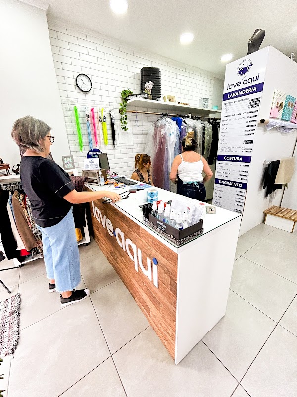 Lave Aqui - Lavanderia Especializada - Paraventi - Loja de Roupas em Paraventi, Guarulhos/SP - Foto 2
