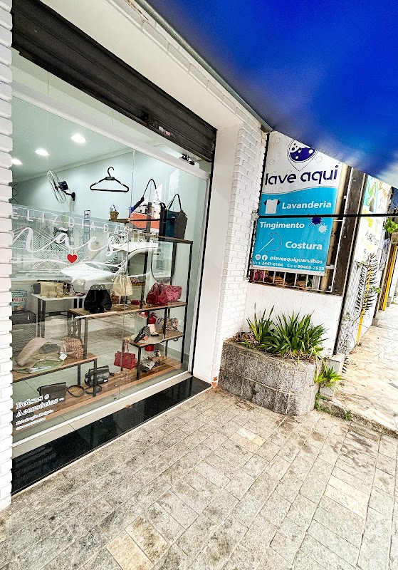 Lave Aqui - Lavanderia Especializada - Paraventi - Loja de Roupas em Paraventi, Guarulhos/SP - Foto 4