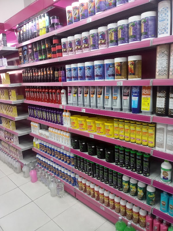 Foto 6 de Cosmetic & Company Perfumaria