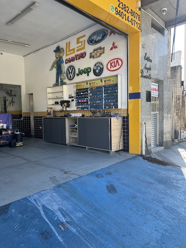 LS Baterias e Chaveiro 24H - Oficina Mecânica em sem-bairro, Guarulhos/SP - Foto 2