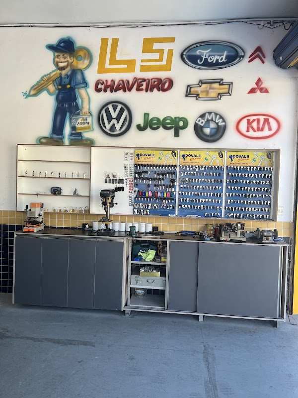 LS Baterias e Chaveiro 24H - Oficina Mecânica em sem-bairro, Guarulhos/SP - Foto 5