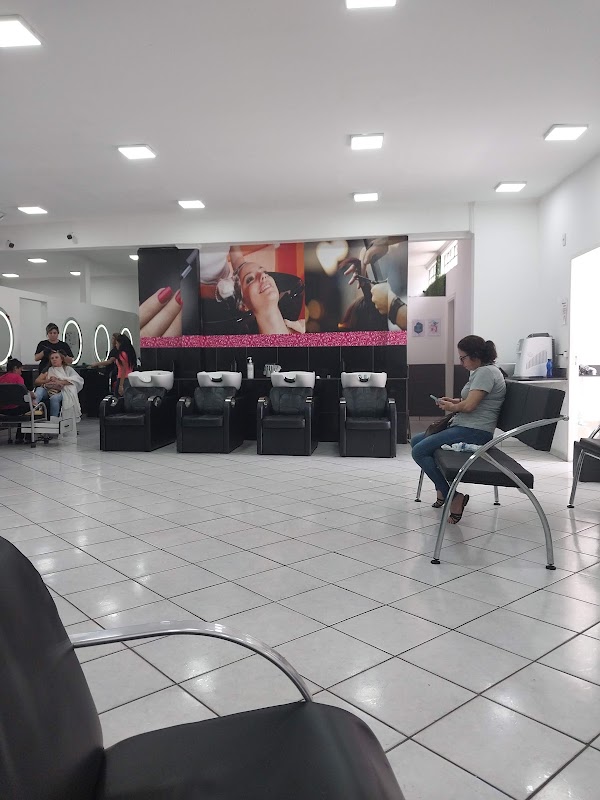 Salão de Beleza Cheia de Charme - Unidade Guarulhos - Salão de Beleza em Centro, Guarulhos/SP - Foto 2
