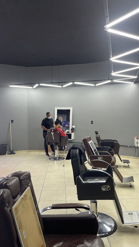 Divina Barba Barbearia - Salão de Beleza em Gopoúva, Guarulhos/SP - Foto 5