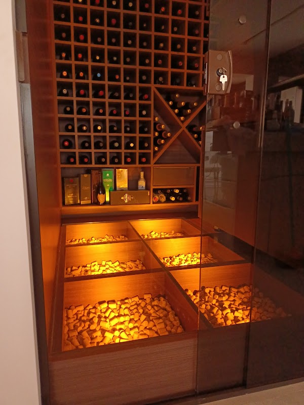 Vidraçaria e Serralheria de alumínio - Veloso Esquadrias (Vila Rio) - Serralheria em Vila Rio, Guarulhos/SP - Foto 4